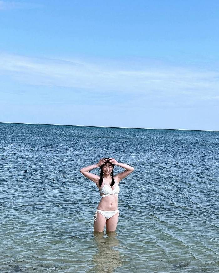 秋田そな Gカップボインの水着グラビア画像！