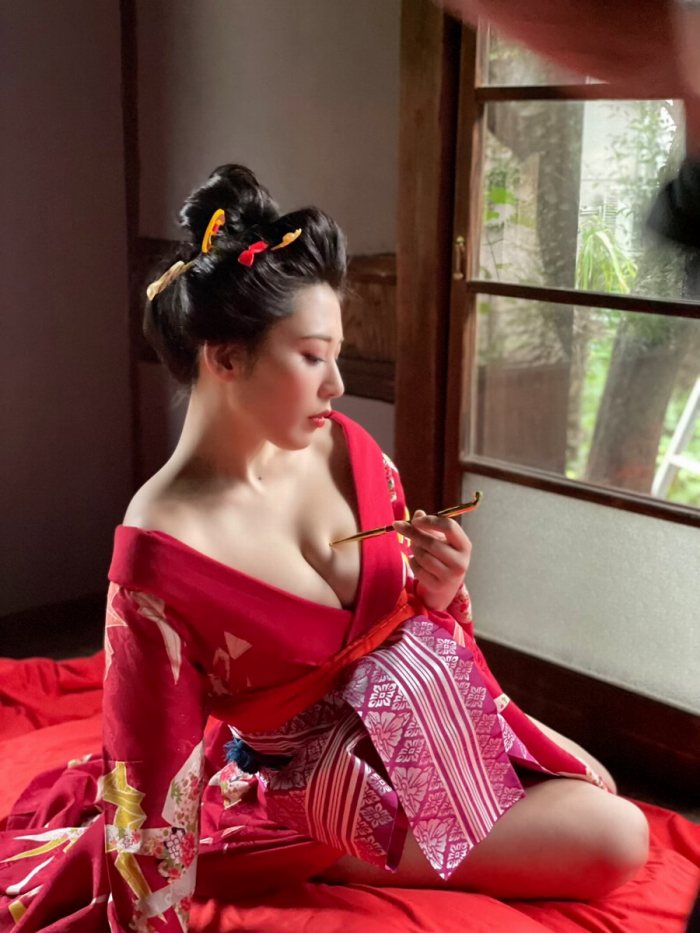 金松季歩 Fおっぱいのマッパヌード画像ほか！（金子智美）