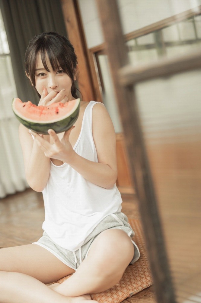 いくみ 際どいヌード＆ランジェリー画像ほか！