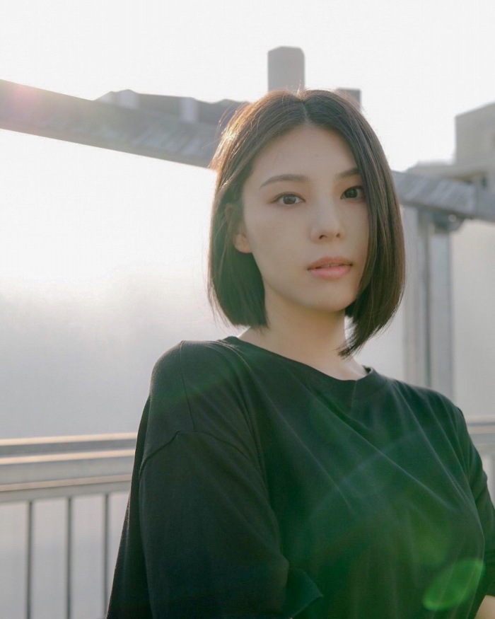 相楽伊織 けっこうボインな水着グラビア画像！