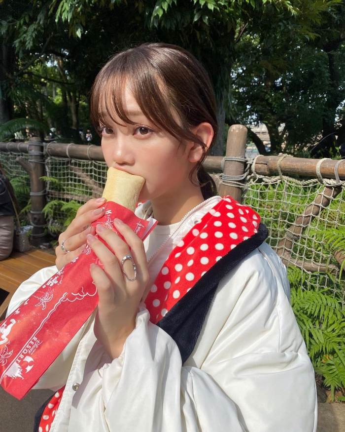 青戸しの Fカップボインな水着グラビア画像！