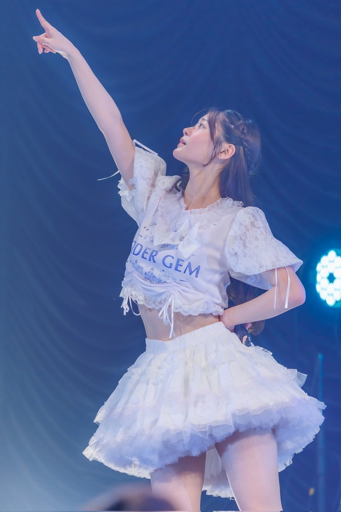 野村るな グラマラスな水着グラビア画像ほか！