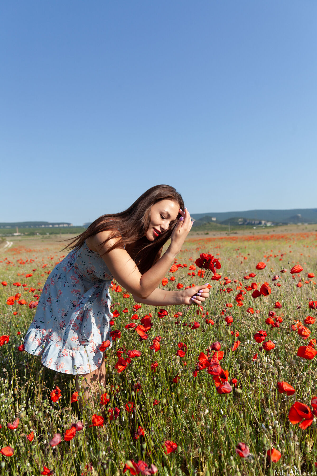 MetArt Sumiko - Poppy Field Part01