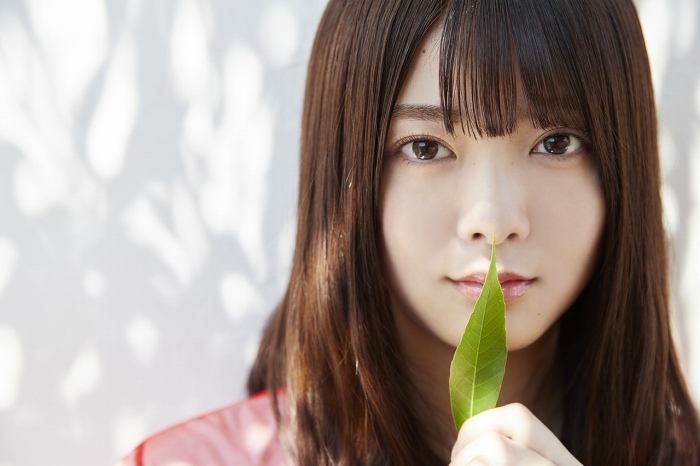 田村保乃 ナチュラルな激かわ水着グラビア画像！