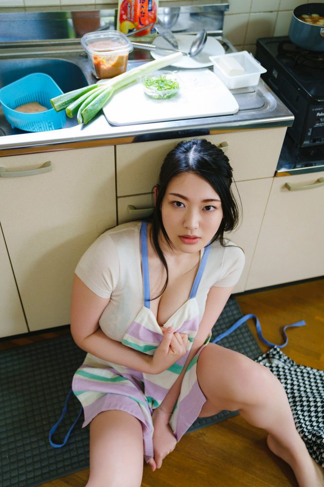 風吹ケイ Iカップバズーカの水着グラビア画像！