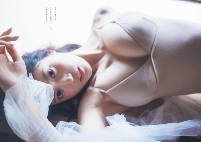 阿部なつき ボンキュッボンの水着グラビア画像！