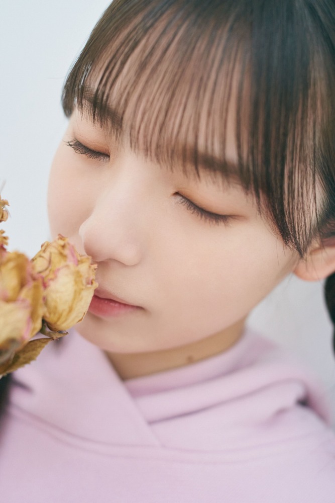 渡辺莉奈 鬼かわなタンクトップグラビア画像他！