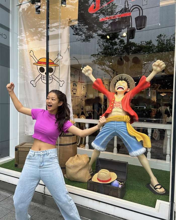 虹咲カリナ けっこう巨乳な水着グラビア画像！