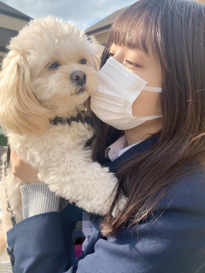 黒嵜菜々子 ふわふわボインの水着グラビア画像！