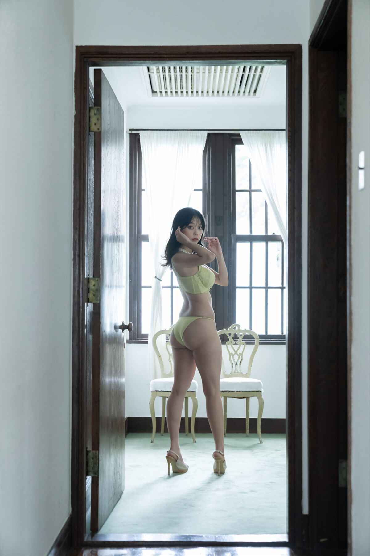 Aoyama Hikaru 青山ひかる - 周刊ポストデジタル写真集 まんまる