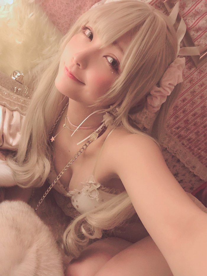 あまつまりな 脱ぎすぎ水着＆下着グラビア画像！