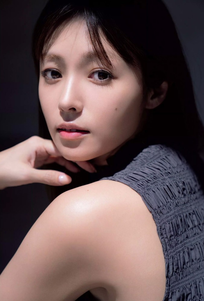 深田恭子 ムッチリ水着＆下着グラビア画像！