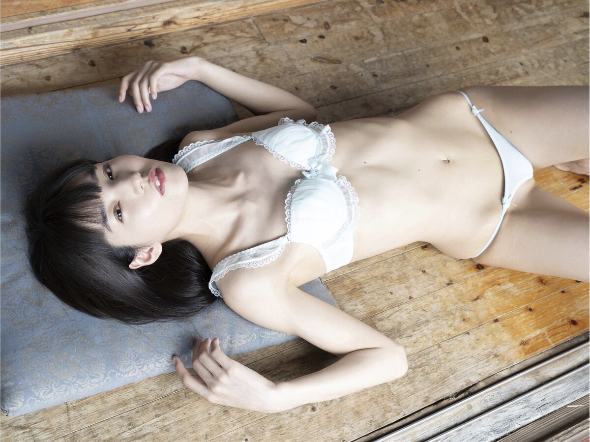 Mai Yasuda 保田真愛 - Bizarre Beautiful Butt 猟奇的な美尻 Part01