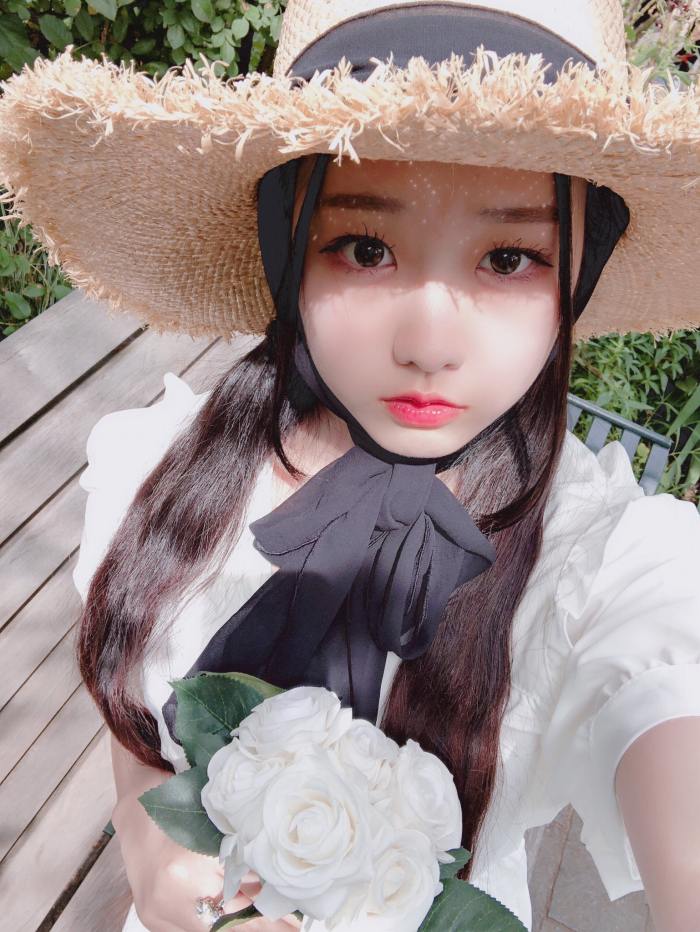 須羽こころ ふわふわバストの水着グラビア画像！