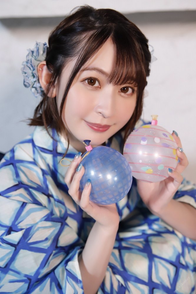 石川澪 Cカップおっぱいの激かわヌード画像！