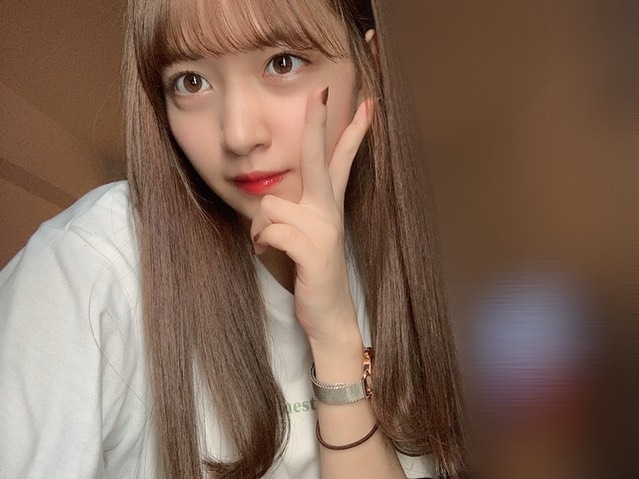 金川紗耶 美脚でスタイルが凄いグラビア画像！