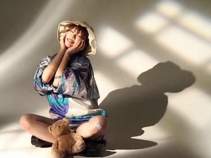 あらた唯 スタイル抜群の水着グラビア画像！