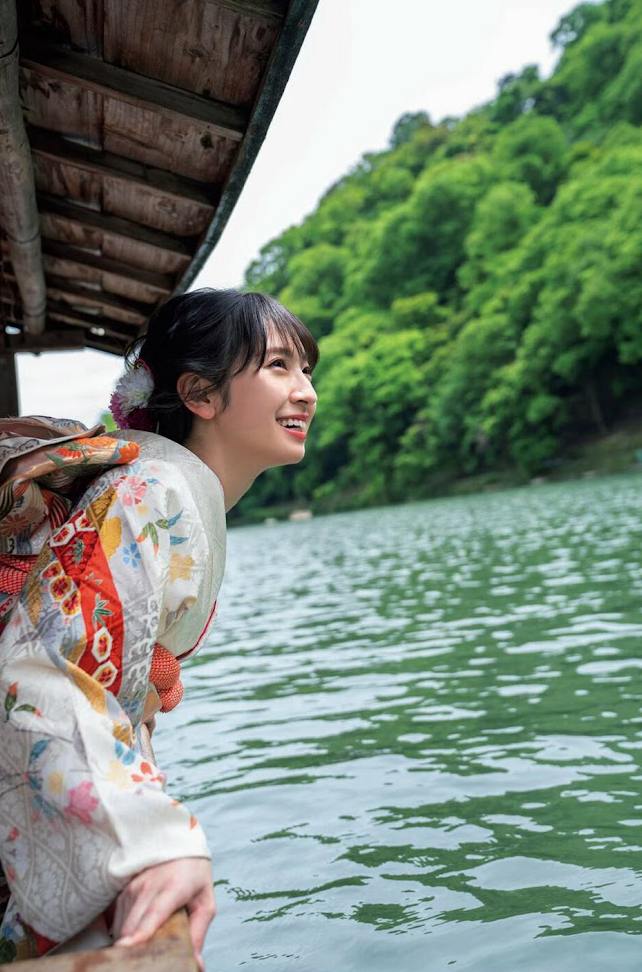 金村美玖 しっとりかわいい水着＆生脚画像！