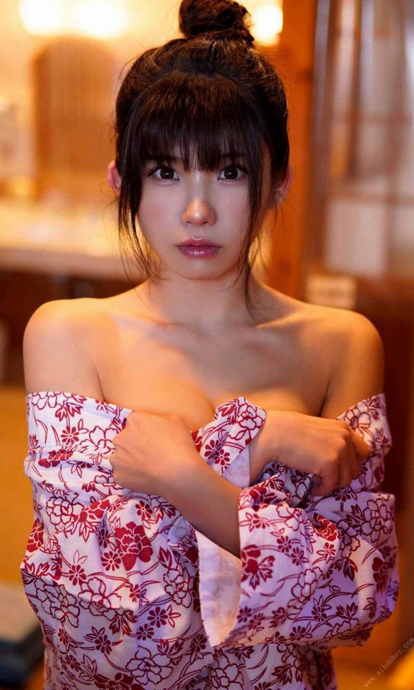 えなこ めっちゃかわいい水着グラビア画像！