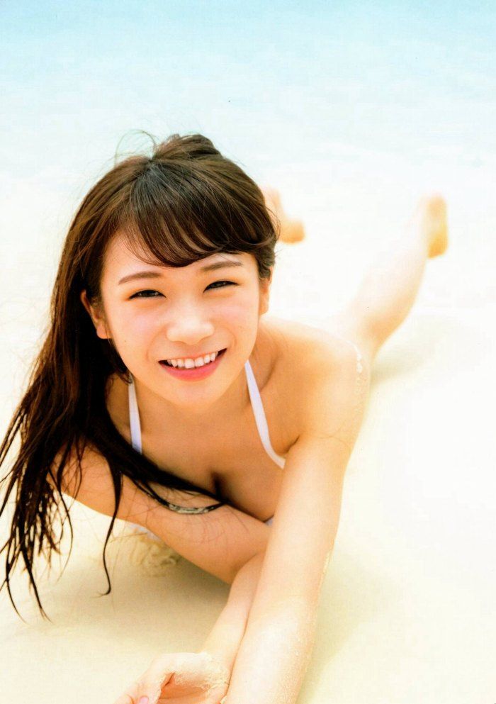 秋元真夏 激かわな水着・ランジェリー画像！