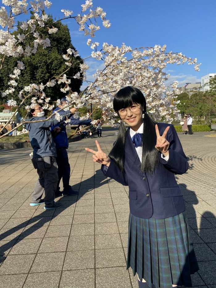 浜辺美波 鬼かわな水着＆浴衣グラビア画像！