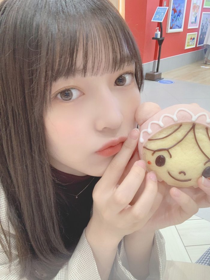 黒嵜菜々子 ふわふわボインの水着グラビア画像！