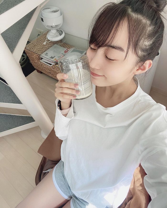 黒木ひかり むっちりバストの水着グラビア画像！