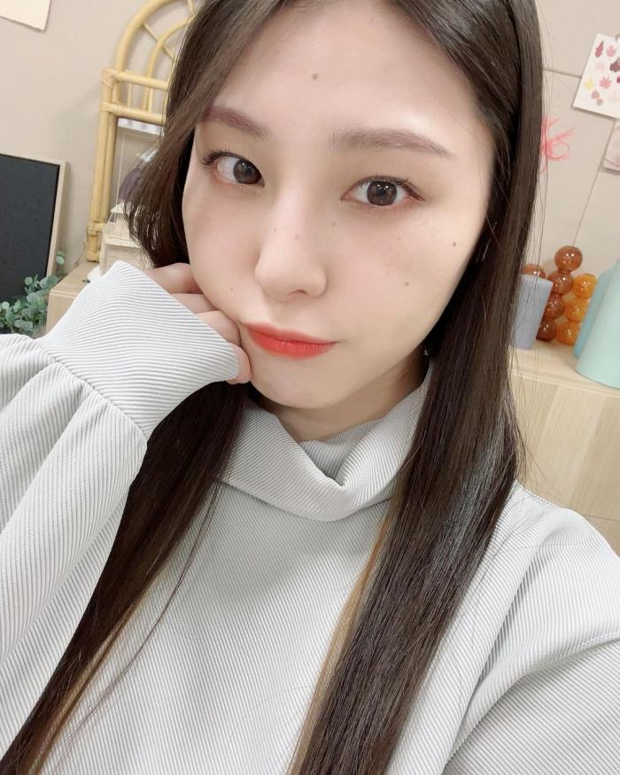 相楽伊織 けっこうボインな水着グラビア画像！