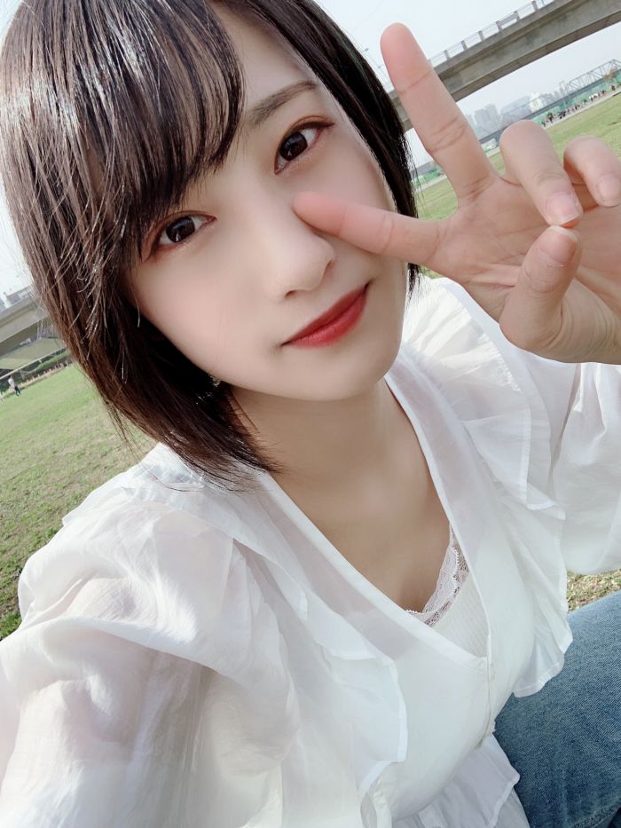 澄田綾乃 はみ出るFカップの水着グラビア画像！