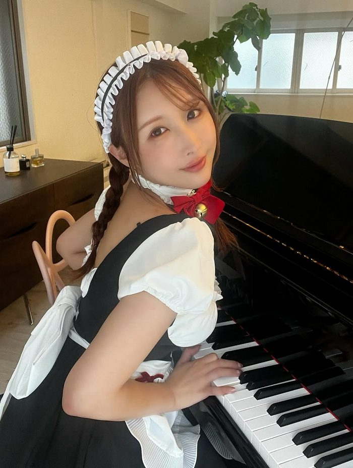 うんぱい Hカップおっぱいのパイパンヌード画像！