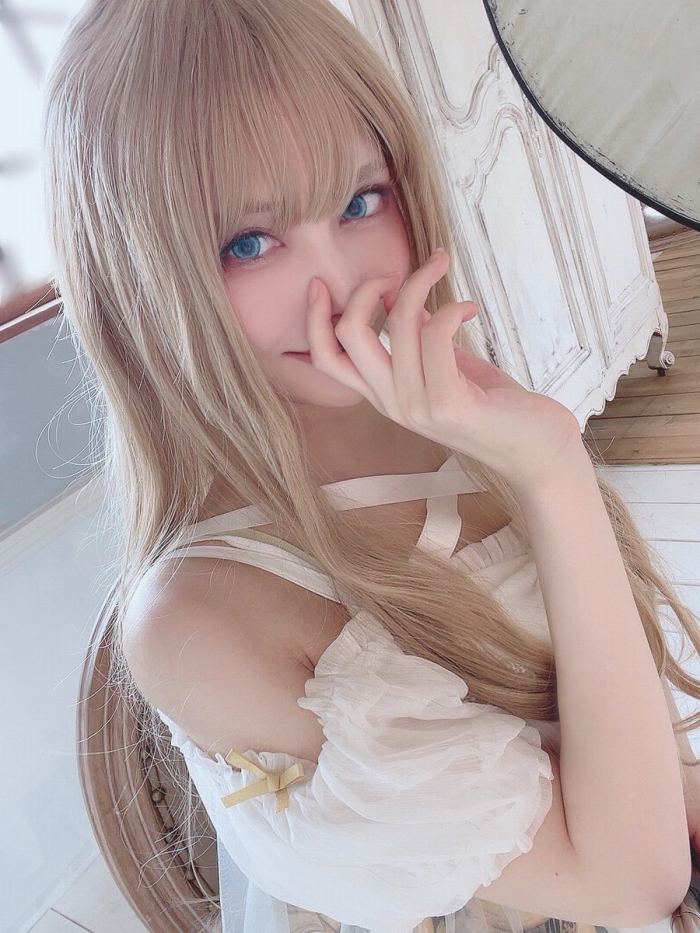 えい梨 美しいコスプレ＆水着グラビア画像！