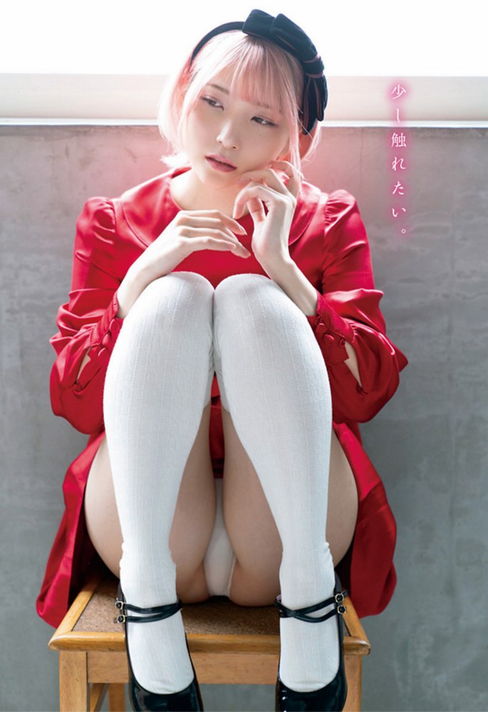 あまつまりな 脱ぎすぎ水着＆下着グラビア画像！