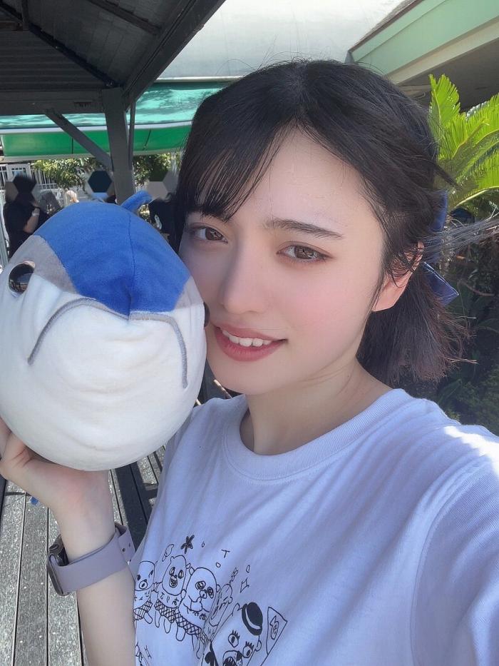 石浜芽衣 キュートな水着グラビアほか画像！