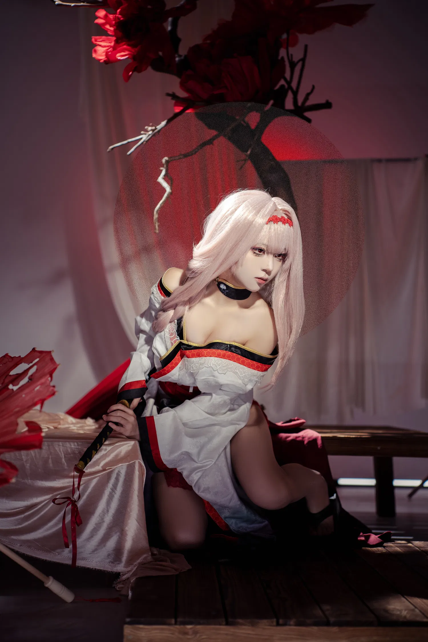 [Cosplay] 矢量鱼 Nikke胜利女神 暗莲