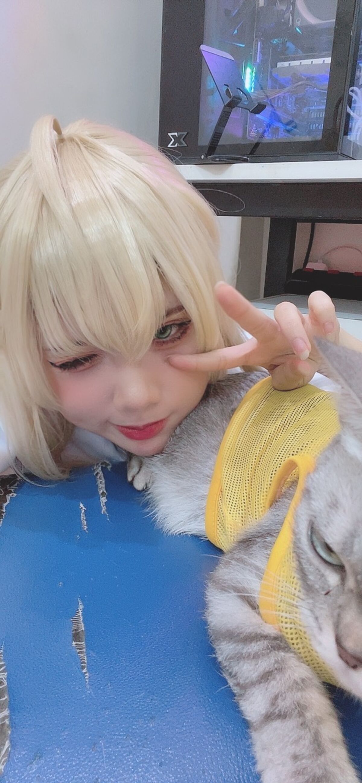 Coser@PoppaChan - Artoria Pendragon Fate Part01