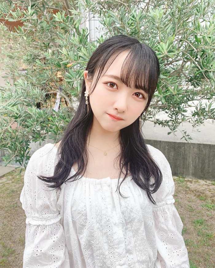 石田千穂 めちゃかわな水着グラビア画像！！