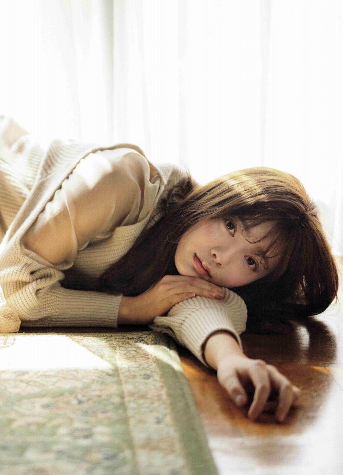 田村保乃 ナチュラルな激かわ水着グラビア画像！