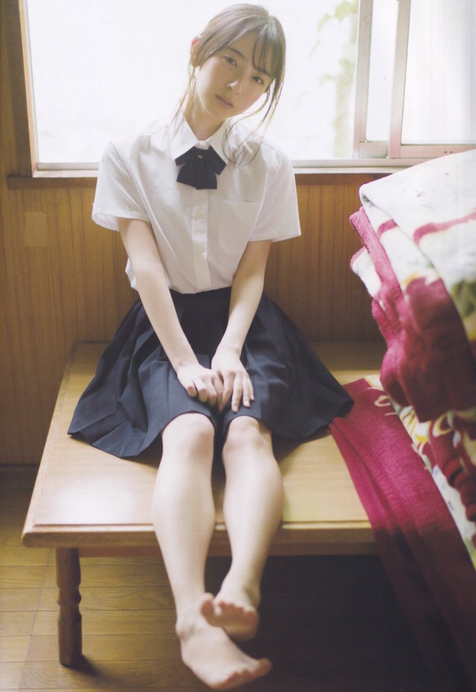 金村美玖 しっとりかわいい水着＆生脚画像！