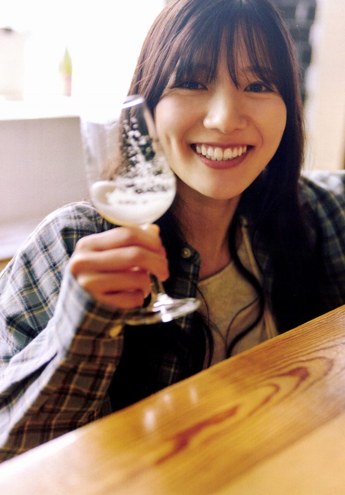 河田陽菜 ぷるふわバストの水着グラビア画像！