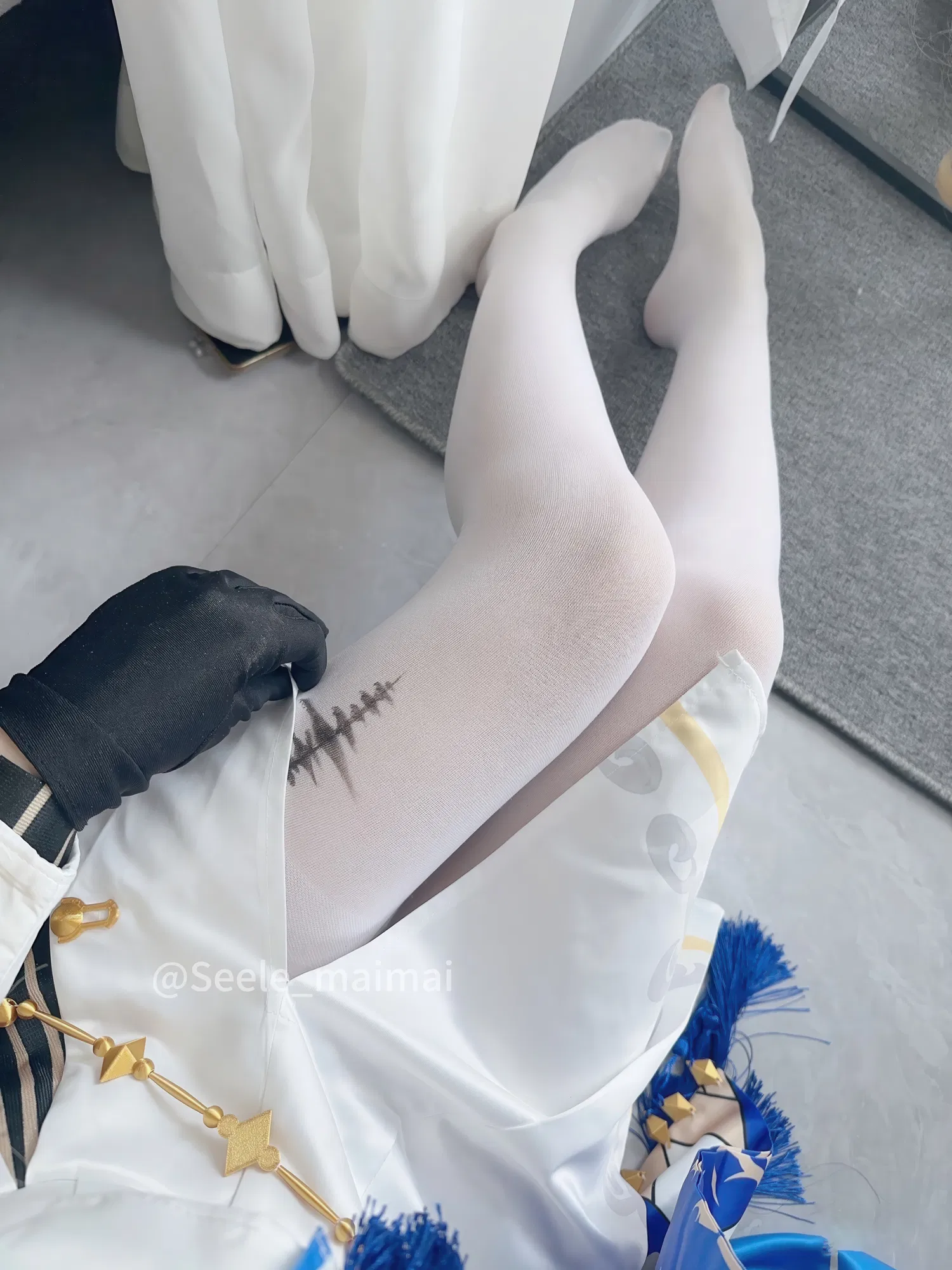[Cosplay] Seele麦麦 - 鸣潮 菲比&卡提希娅·蓝色花海物语