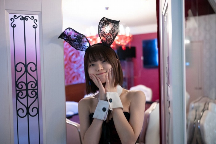 いけちゃん 細身でEカップの水着グラビア画像！