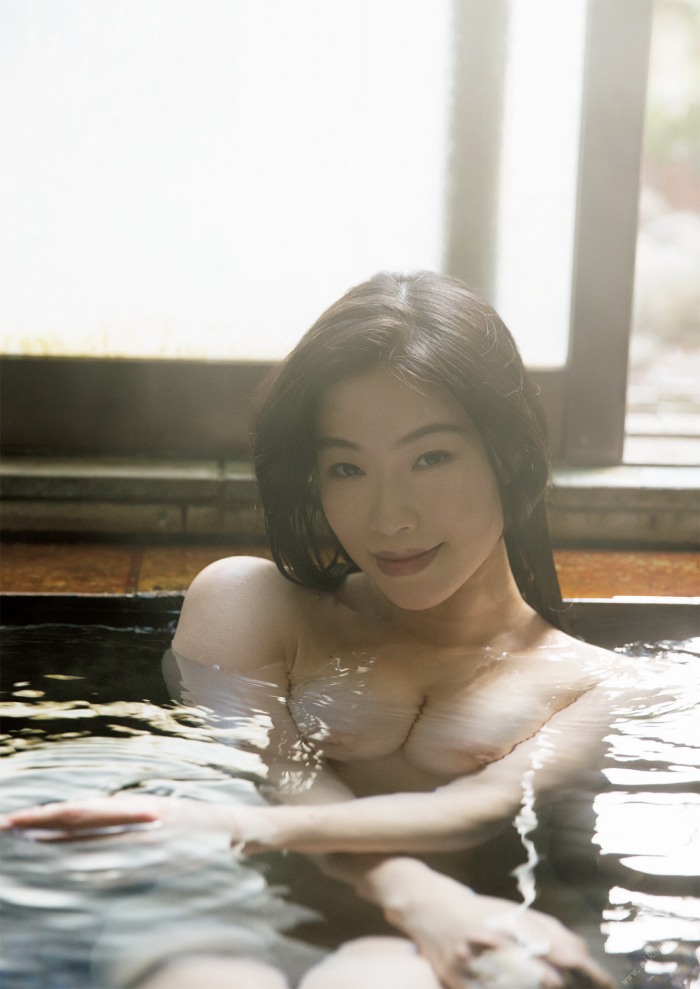 小田飛鳥 Iカップおっぱいの爆乳ヘアヌード画像！