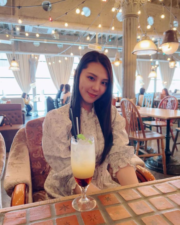 相楽伊織 けっこうボインな水着グラビア画像！