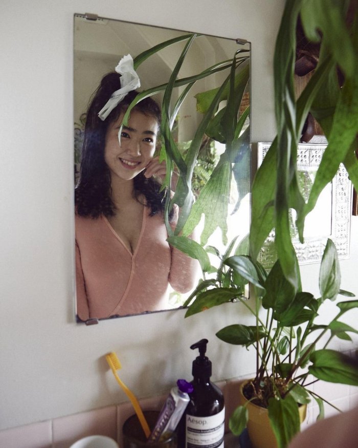 瑚々 スタイル抜群すぎる水着グラビア画像！