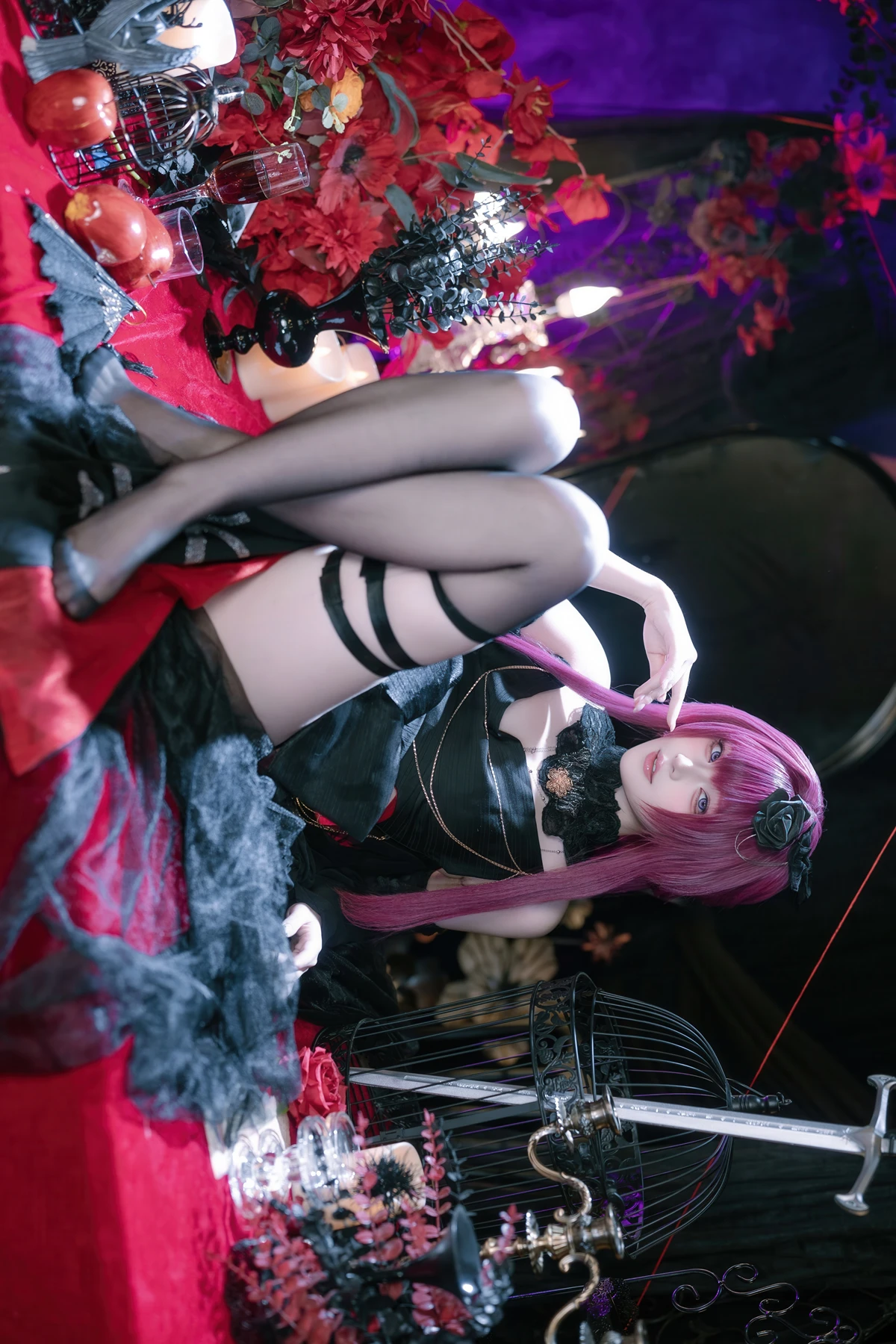 Cosplay 屿鱼 – 崩坏 星穹铁道 卡芙卡 缚月之夜