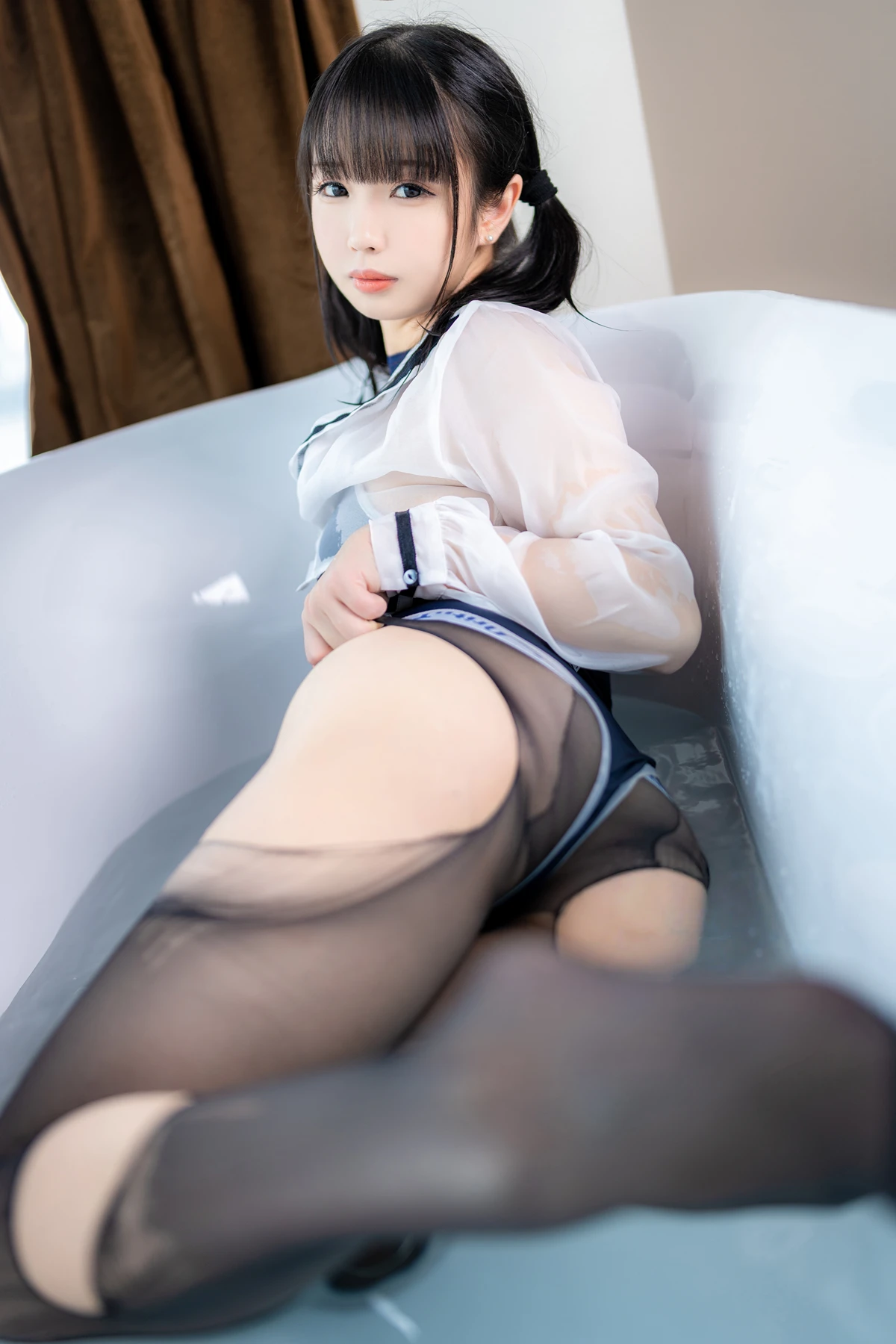 Cosplay 十万珍吱伏特 – 香川澪 碧波·浴缸死库水