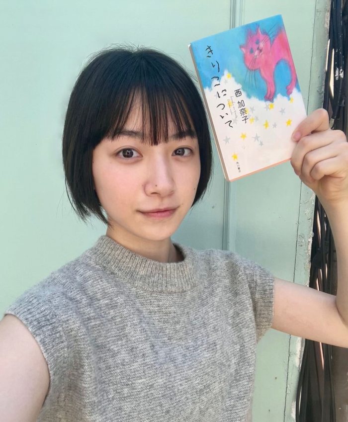 藤﨑ゆみあ 鬼かわすぎる着衣グラビア画像！