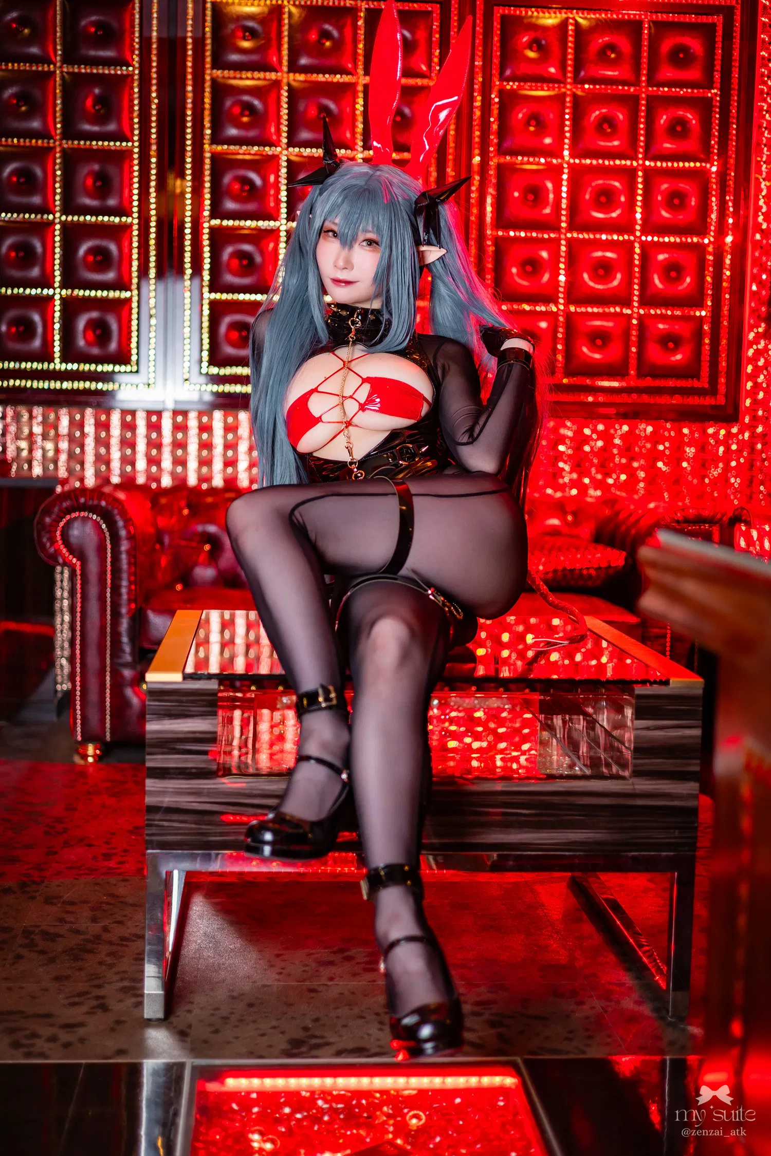 [Cosplay] Atsuki (あつき) - 碧蓝航线 莫加多尔＆雷根斯堡