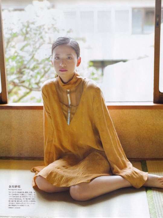 金川紗耶 美脚でスタイルが凄いグラビア画像！