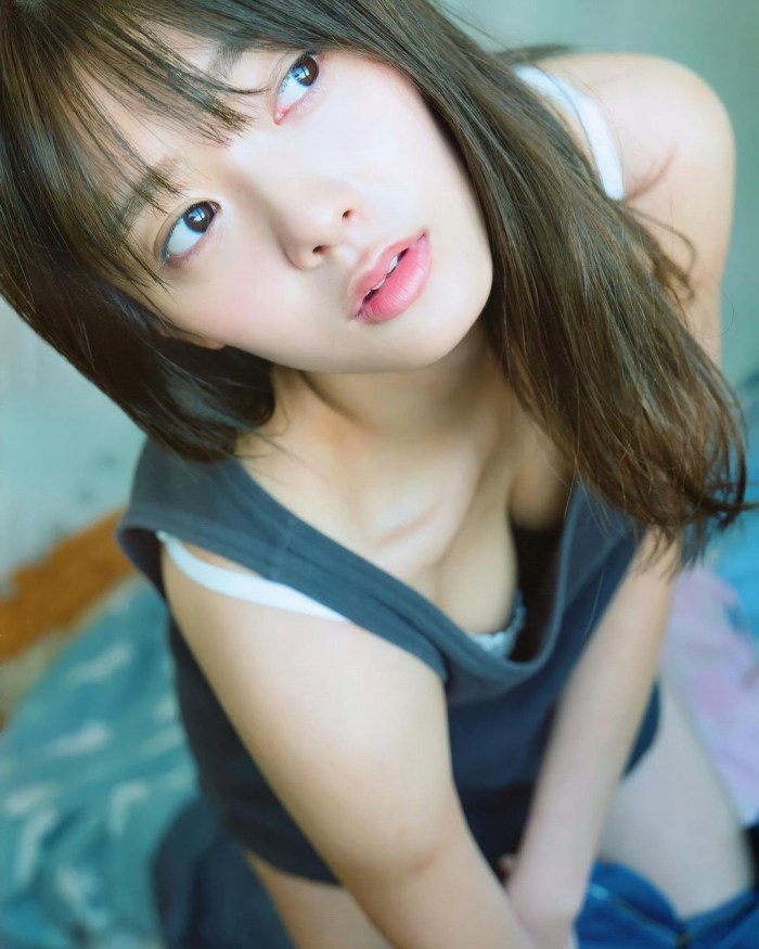 田村保乃 ナチュラルな激かわ水着グラビア画像！